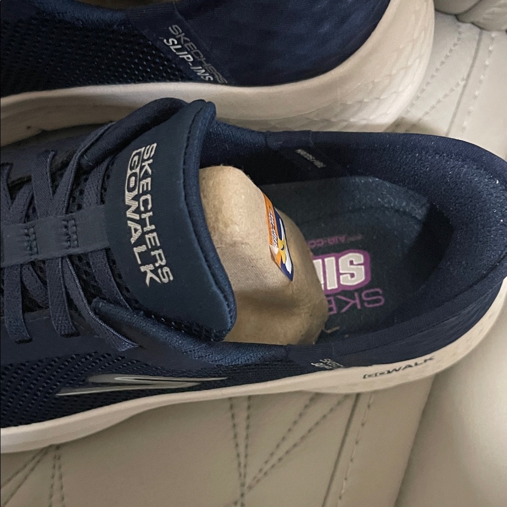 Skechers Dark Blue Athletic Shoes - Picture 4 of 8